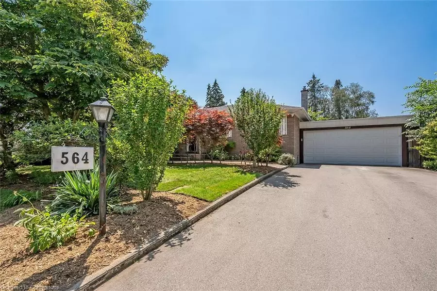 564 Maplehill Drive, Burlington, ON L7N 2W3