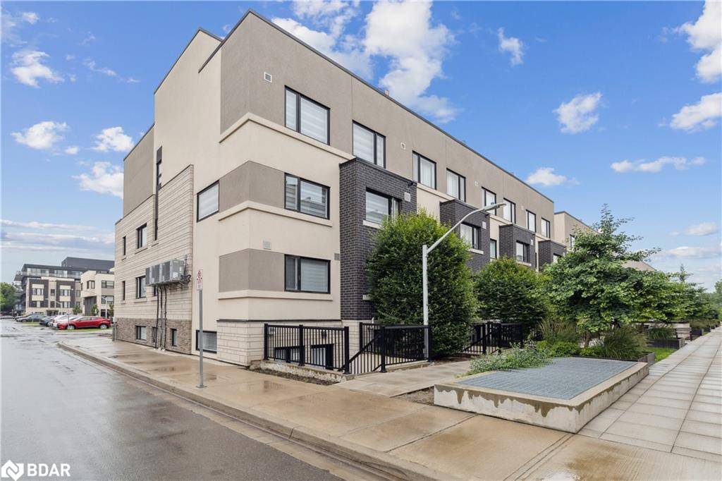 1133 Cooke Boulevard #817, Burlington, ON L7T 0C3