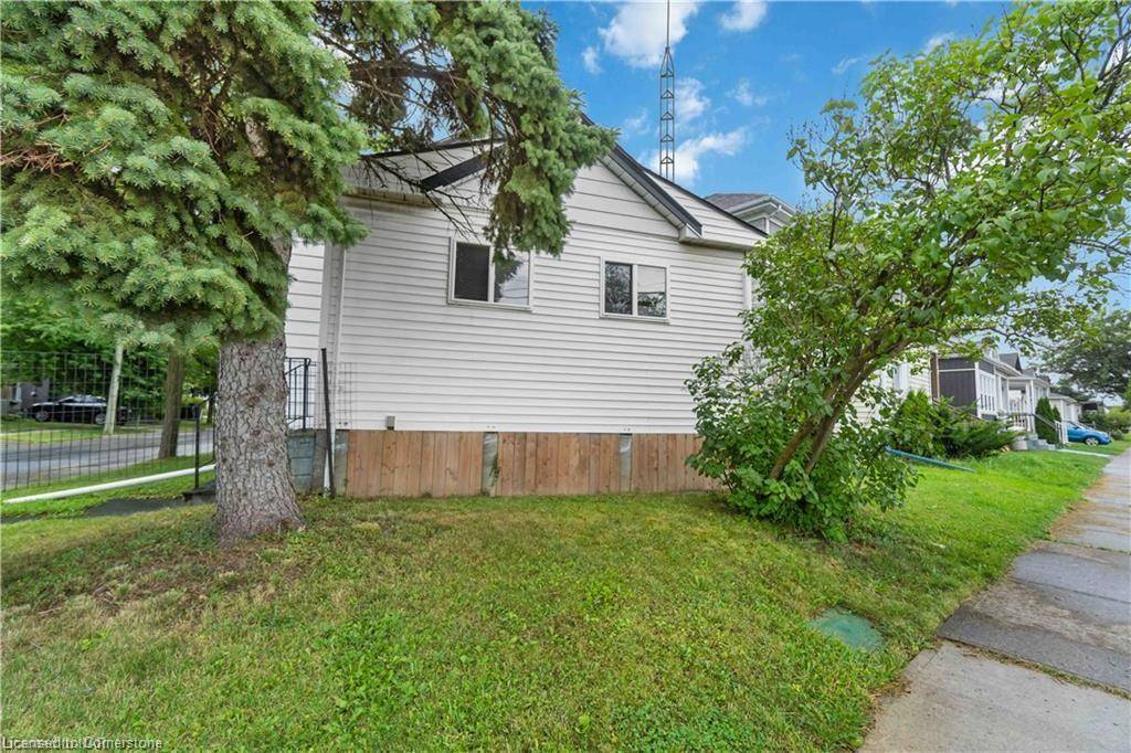 St. Catharines, ON L2P 2Y7,100 Eastchester Avenue