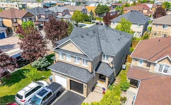 Mississauga, ON L5B 4E9,614 Summer Park Crescent