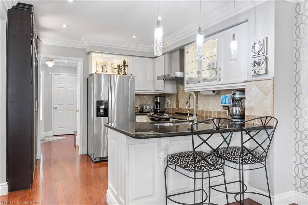 Mississauga, ON L5N 6X2,3856 Cedar Hedge Rise