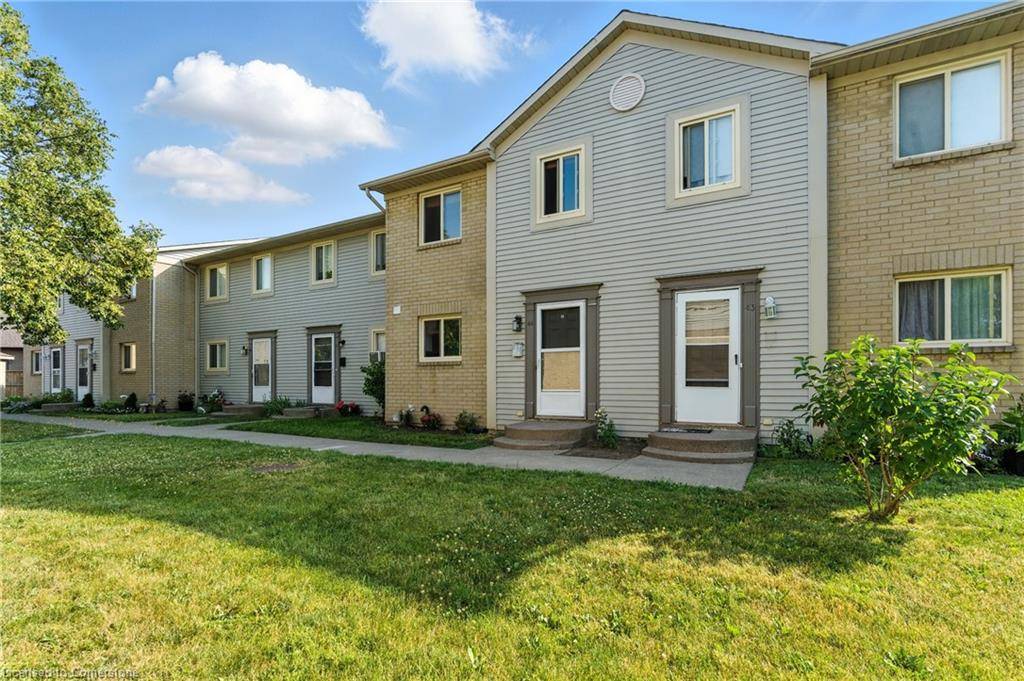 St. Catharines, ON L2M 7T1,65 Dorchester Boulevard #44