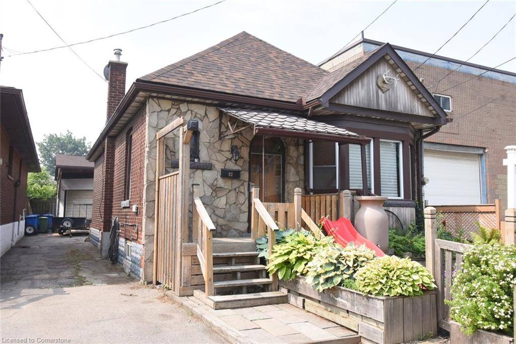 92 Gertrude Street, Hamilton, ON L8L 4C2