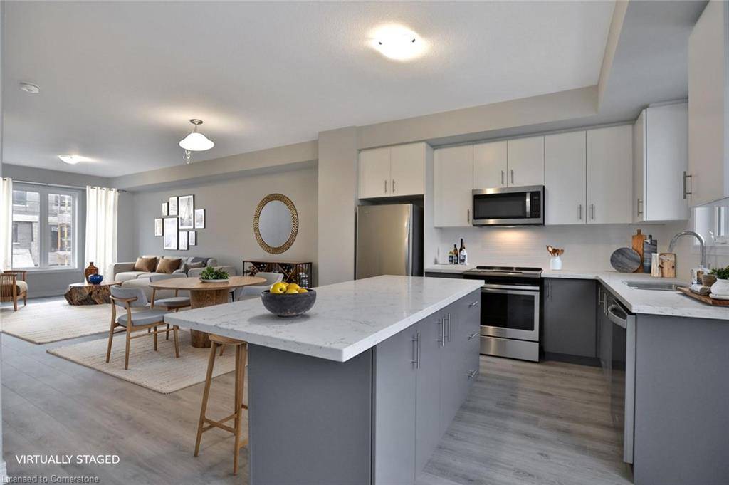 288 Glover Road #32, Stoney Creek, ON L8W 5H6
