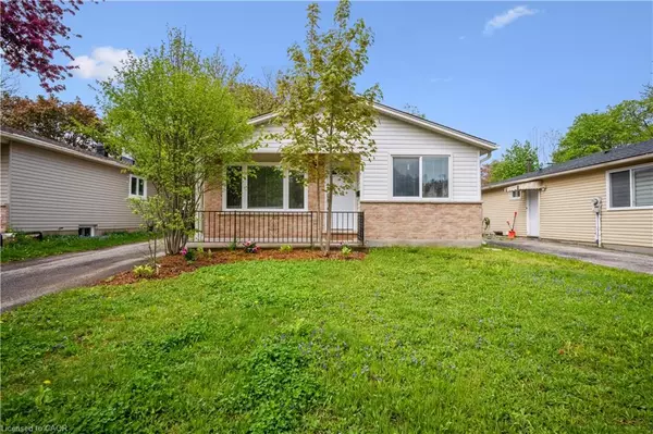 53 Karen Walk, Waterloo, ON N2L 5X1