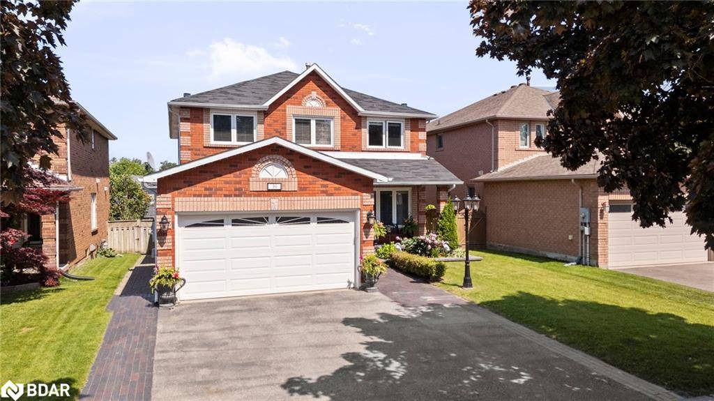 90 Bishop Drive, Barrie, ON L4N 7P4