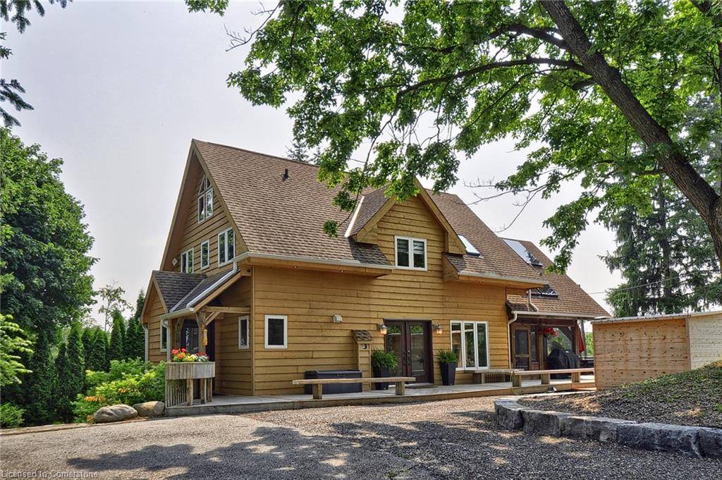 Puslinch, ON N3C 2V4,6 Lake Avenue E
