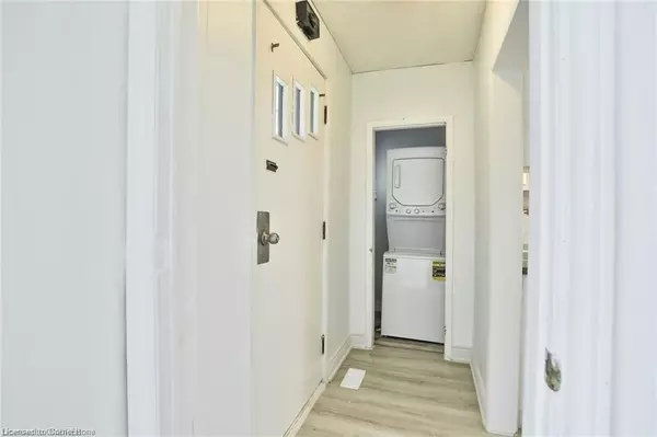 Hamilton, ON L9C 3J8,35 West 3rd Street