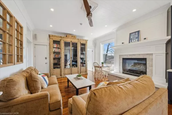 Lake Of Bays, ON P0B 1A0,12 Bigwin Island Road #202/206