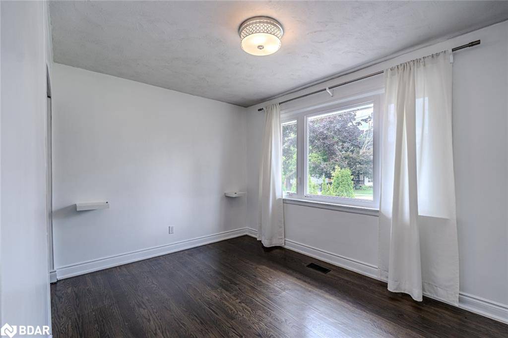 Barrie, ON L4M 2H8,163 Gunn Street #Main