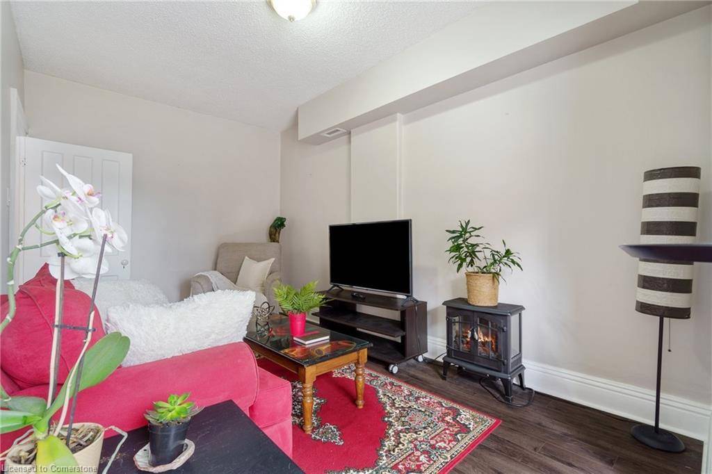 Hamilton, ON L8M 1P7,22 Aikman Avenue #2