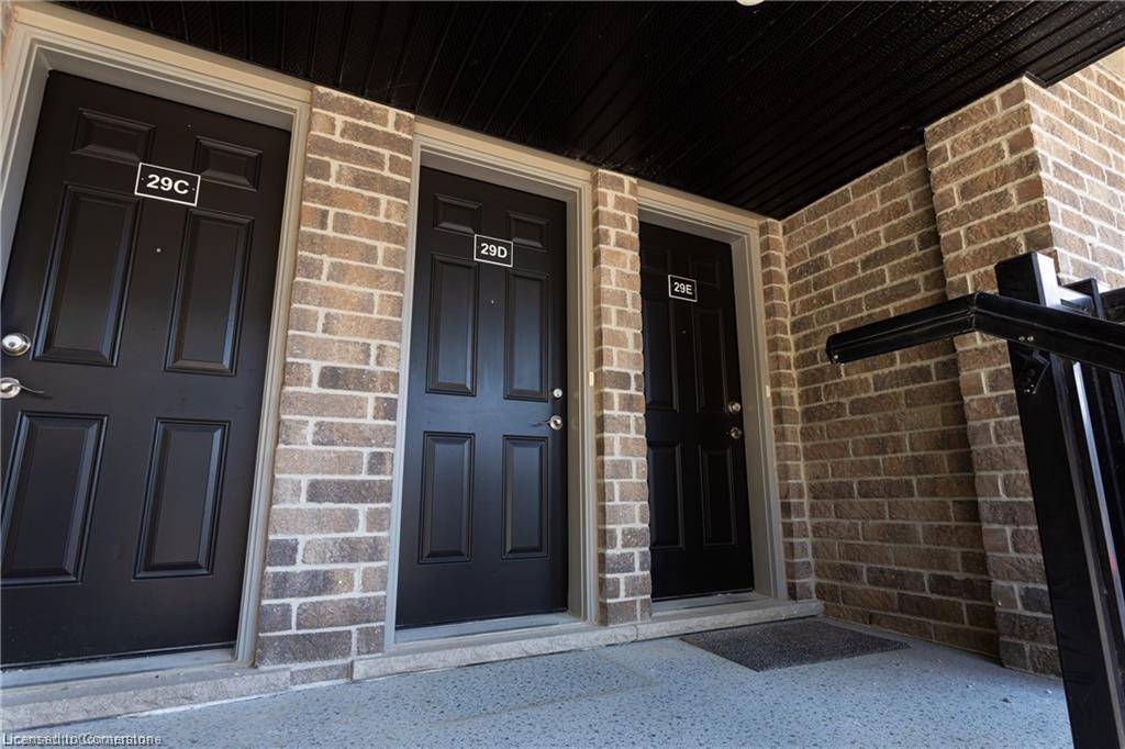 Kitchener, ON N2E 0G7,1989 Ottawa Street S #29D