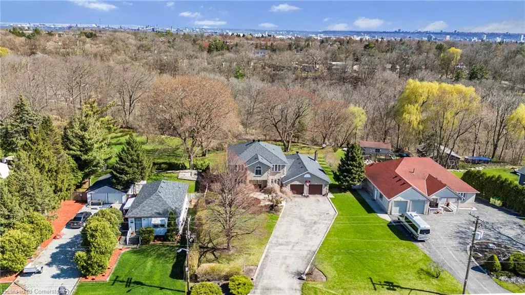 266 Sumach Drive, Burlington, ON L7T 0B5