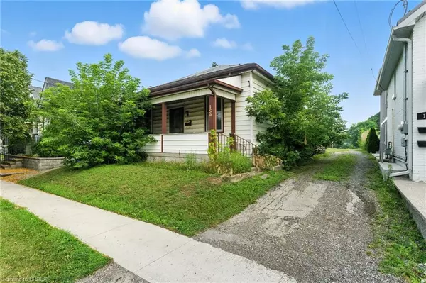 Brantford, ON N3R 1G5,159 Terrace Hill Street
