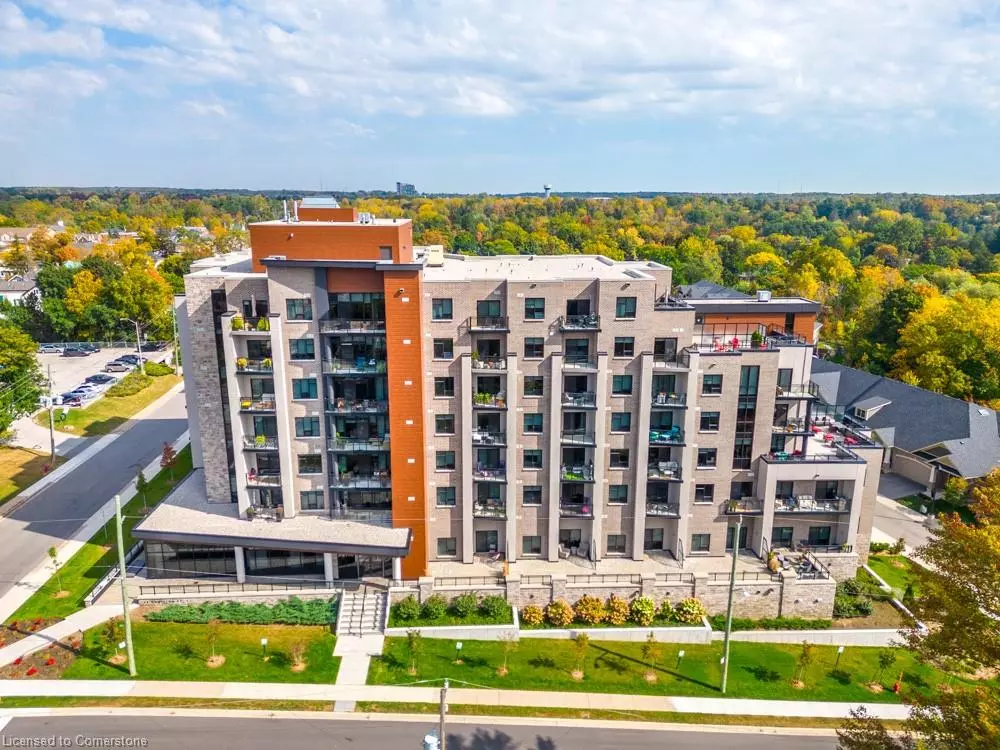 Waterdown, ON L8B 1V8,30 Hamilton Street S #305