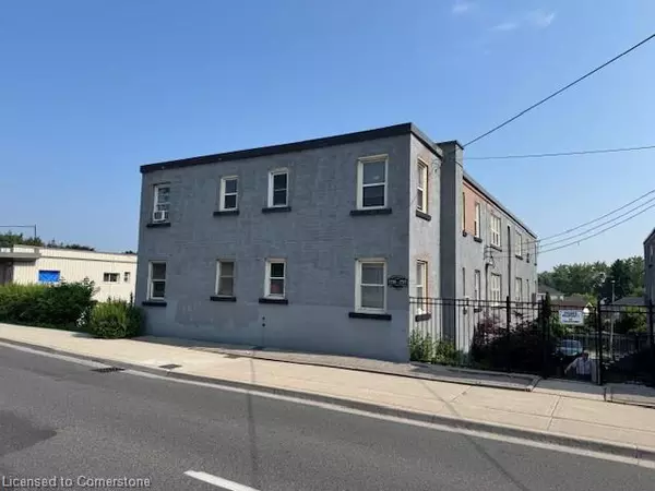 1755 King Street #11, Hamilton, ON L8K 1V6
