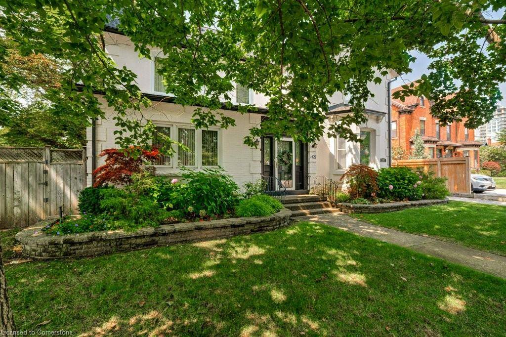 Burlington, ON L7S 1G5,1427 Ontario Street