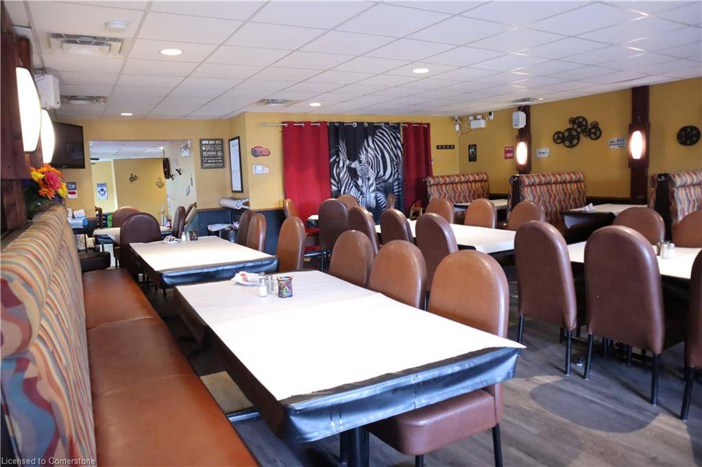 1882 Garrison Road, Fort Erie, ON L2A 5M4
