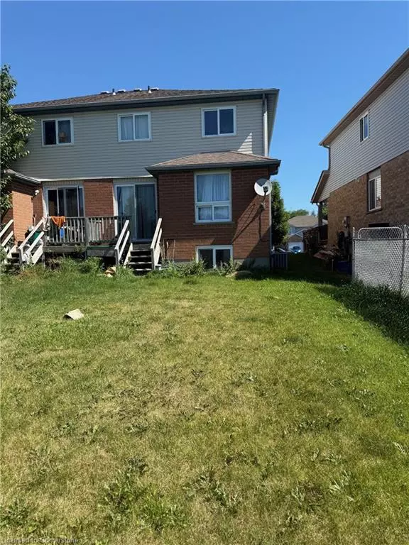 Kitchener, ON N2E 3R1,135 Woodpoppy Crescent