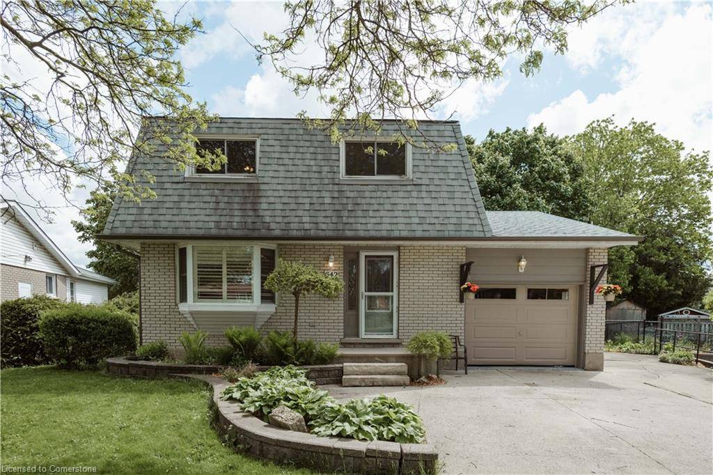 642 Cedargrove Place, Waterloo, ON N2L 4Y9
