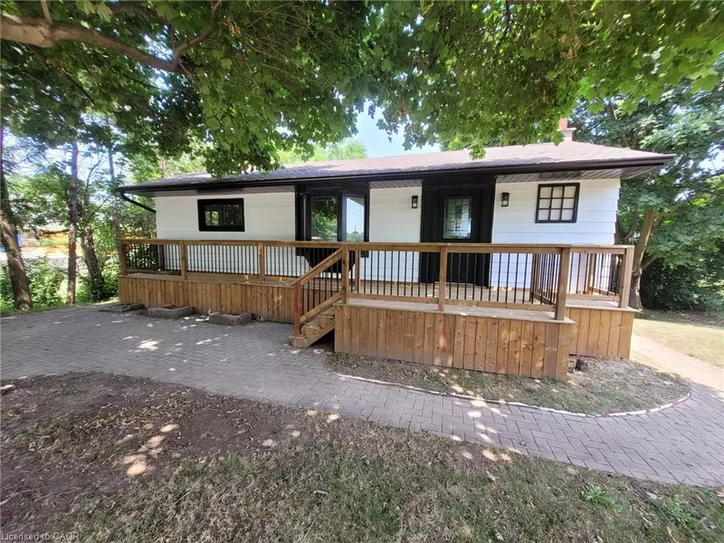 1071 Hwy 8, Stoney Creek, ON L8E 5H8
