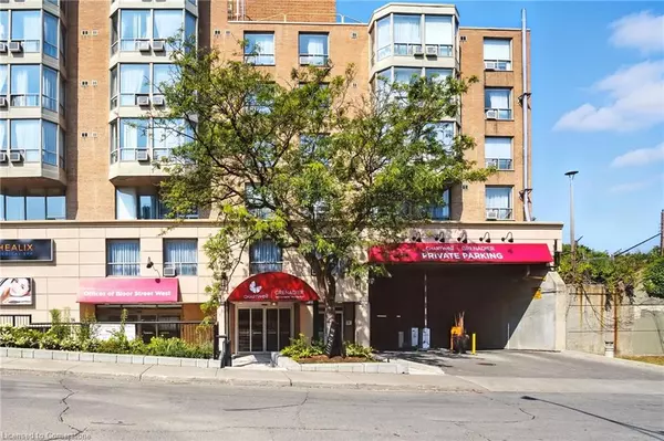 Toronto, ON M6S 1M7,2100 Bloor Street W #201