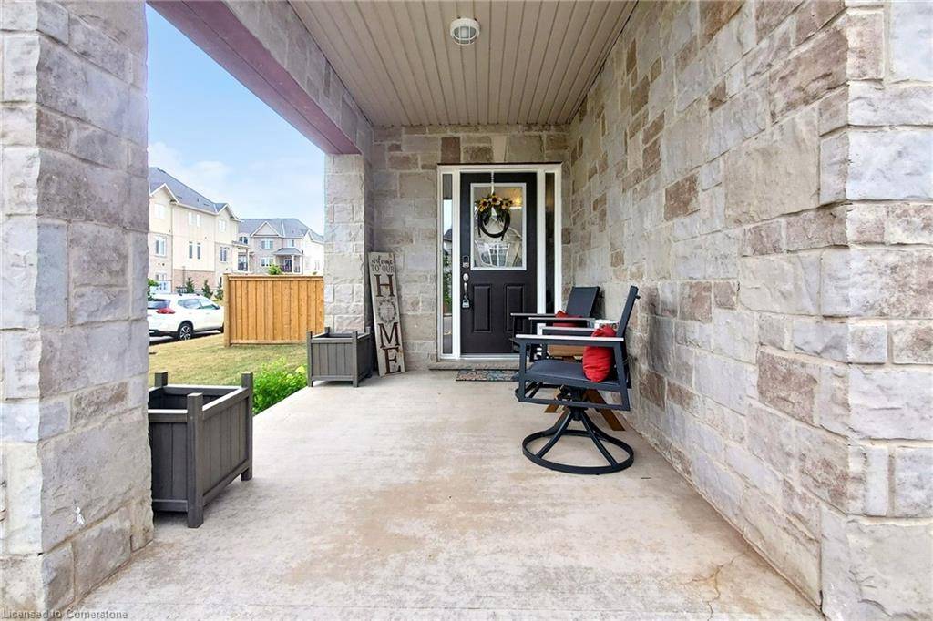 Stoney Creek, ON L8E 0J9,130 Sonoma Lane