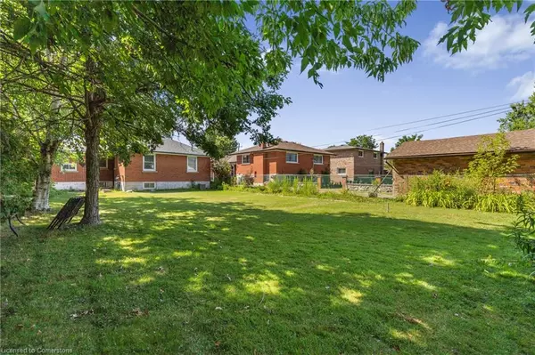Hamilton, ON L9A 3C9,125 Warren Avenue