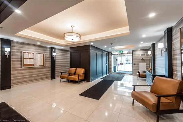 Stoney Creek, ON L8E 0K3,125 Shoreview Place #103