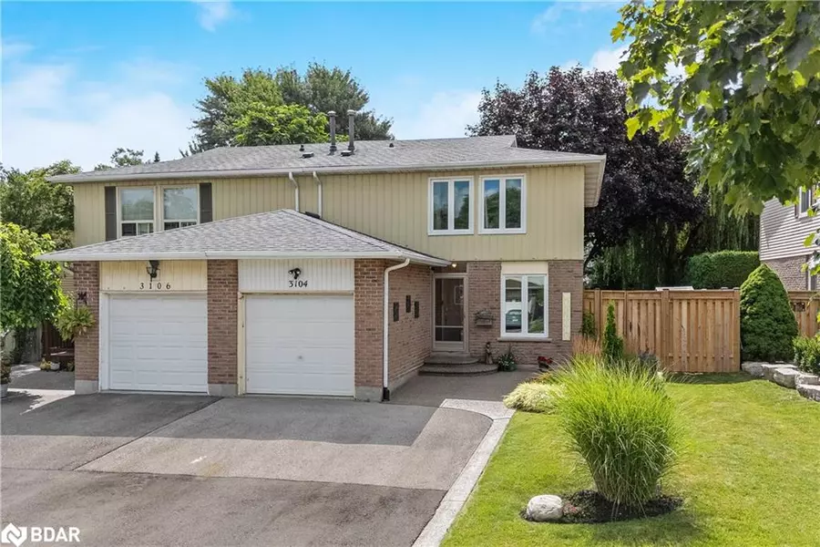 3104 Autumn Hill Crescent, Burlington, ON L7M 1Y6