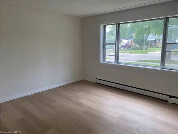 London, ON N5W 2E3,1887-1889 Wavell Street