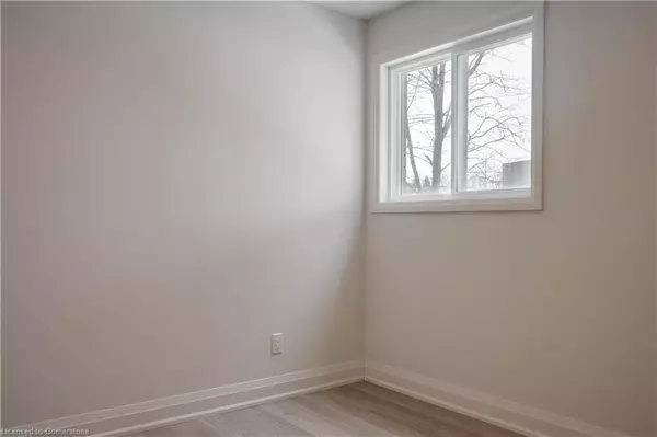Cambridge, ON N1R 5S2,800 Myers Road #103