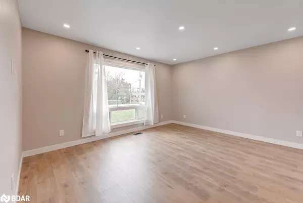 Innisfil, ON L9S 2C5,2252 Richard Street