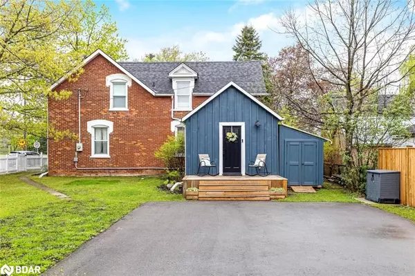 243 Queen Street E, Acton, ON L7J 1P7