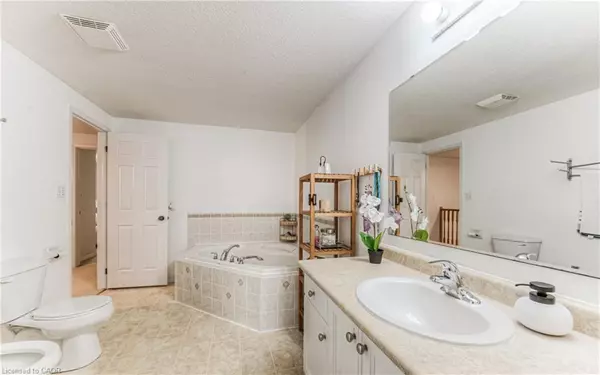 Kitchener, ON N2N 3M4,85 Bankside Drive #F37