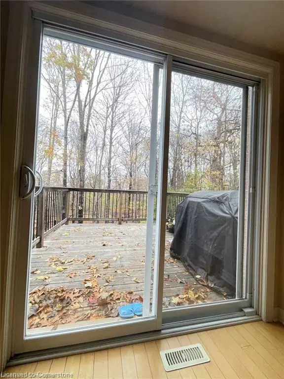 London, ON N6H 0A5,850 Mapleridge Street