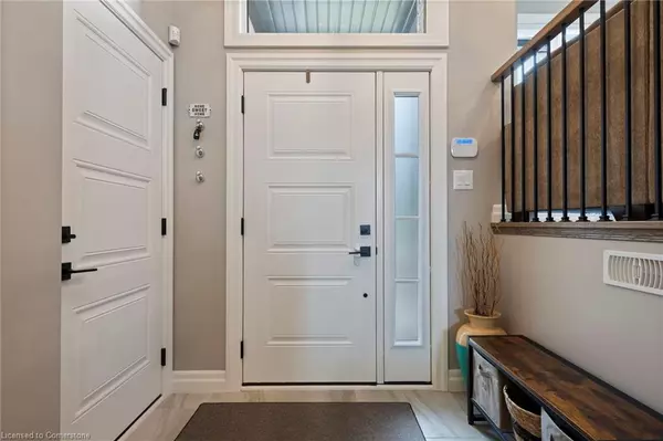 Waterford, ON N0E 1Y0,209 Charles Street