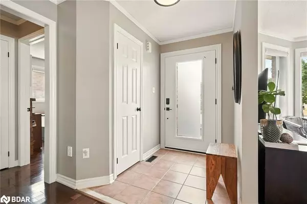 Barrie, ON L4N 0H9,12 Dunnett Drive