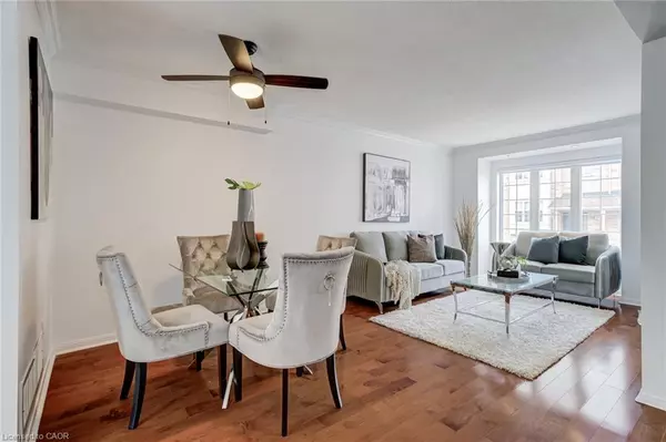 Mississauga, ON L4Z 4E1,80 Acorn Place #49