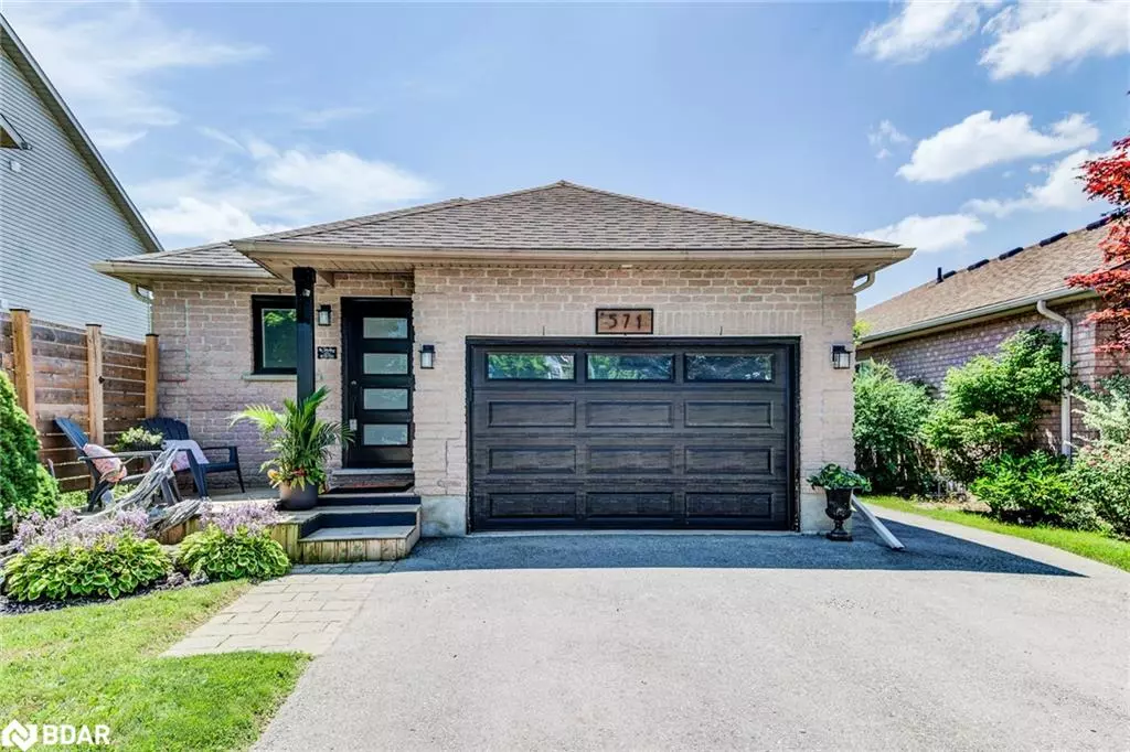 Fergus, ON N1M 3R1,571 Mctavish Street