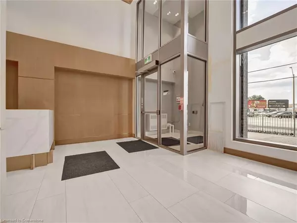 Hamilton, ON L8E 2J8,2782 Barton Street E #1418