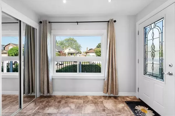 Hamilton, ON L8N 5N1,233 Normanhurst Avenue