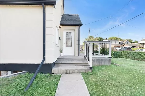 Hamilton, ON L8N 5N1,233 Normanhurst Avenue