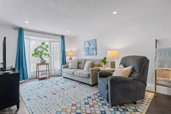 Kitchener, ON N2N 2L9,58 Golden Meadow Crescent