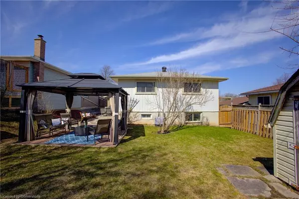 Kitchener, ON N2M 2E6,173 Hazelglen Drive