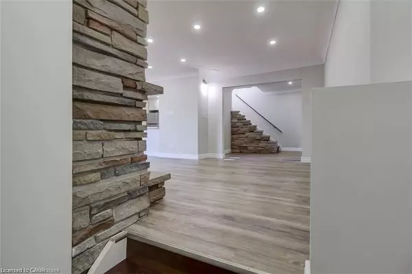 Hamilton, ON L8K 1C5,1459 Main Street E