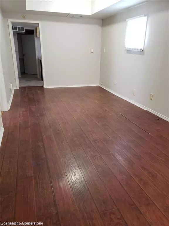 Hamilton, ON L8H 4S3,205 Kenilworth Avenue N #1