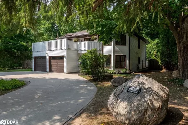 2030 Lilac Drive, Innisfil, ON L9S 1Y9