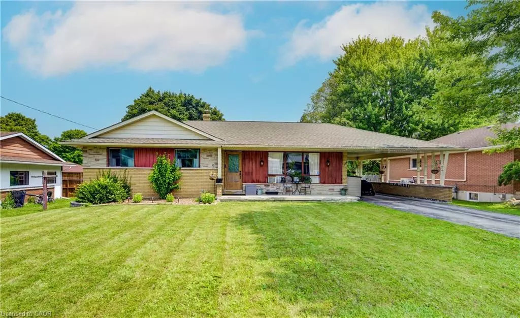 Mount Forest, ON N0G 2L2,324 Egremont Street N