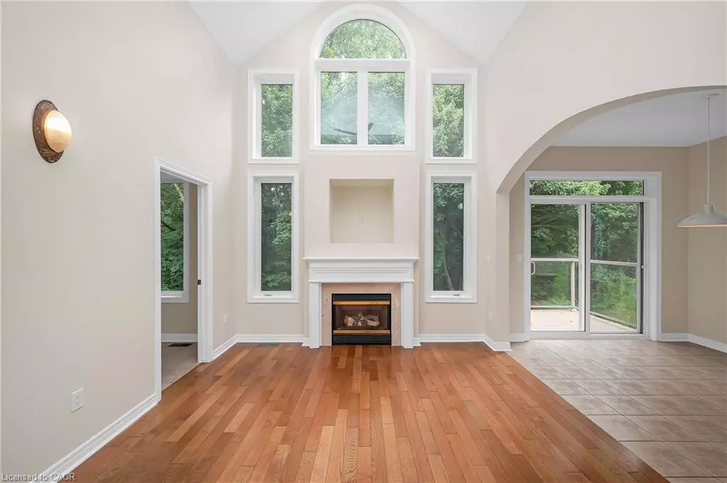 Hamilton, ON L9G 5C7,40 Wesleyan Court #45